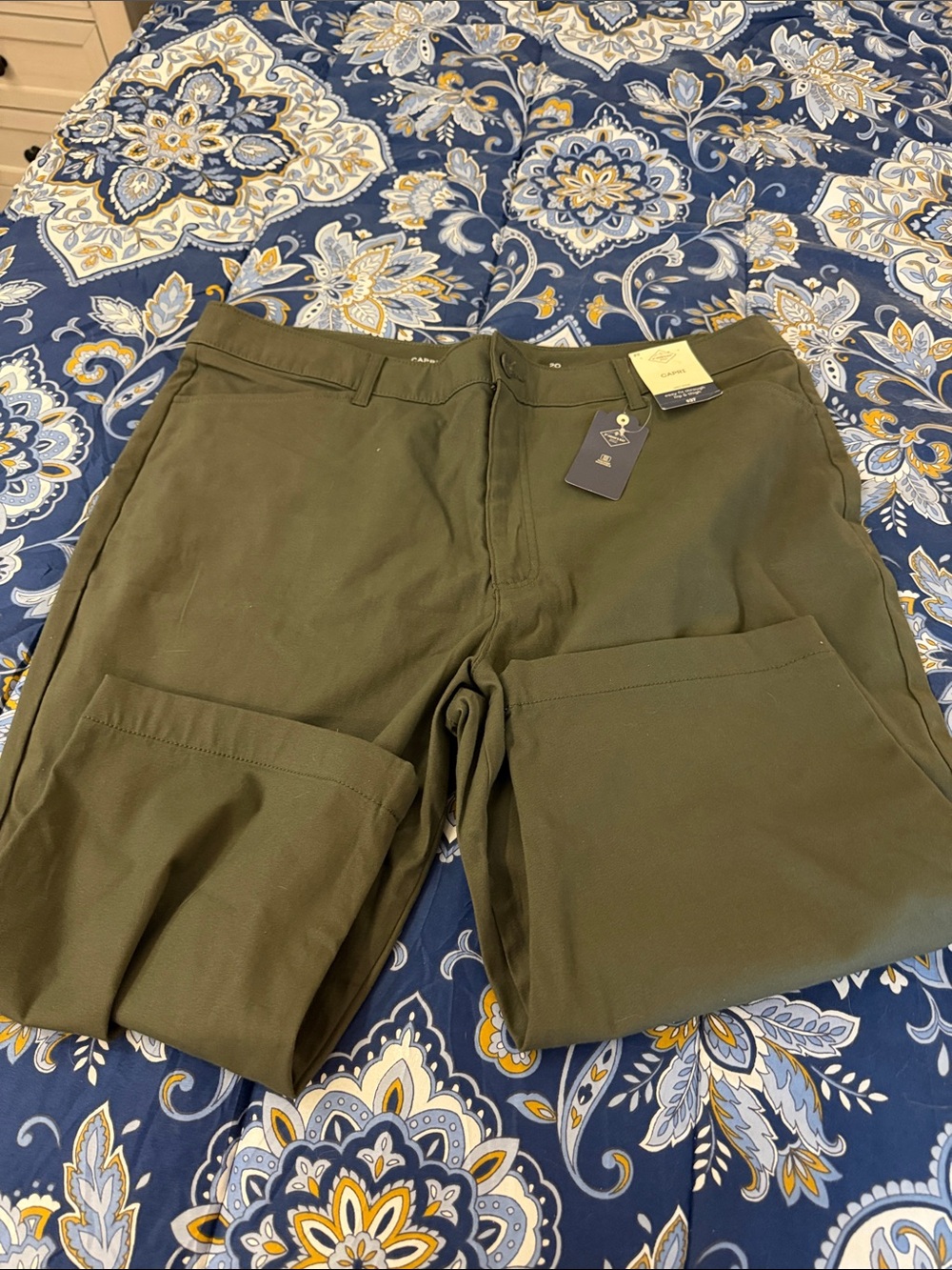 St. John's Bay Olive Green Capri Pants